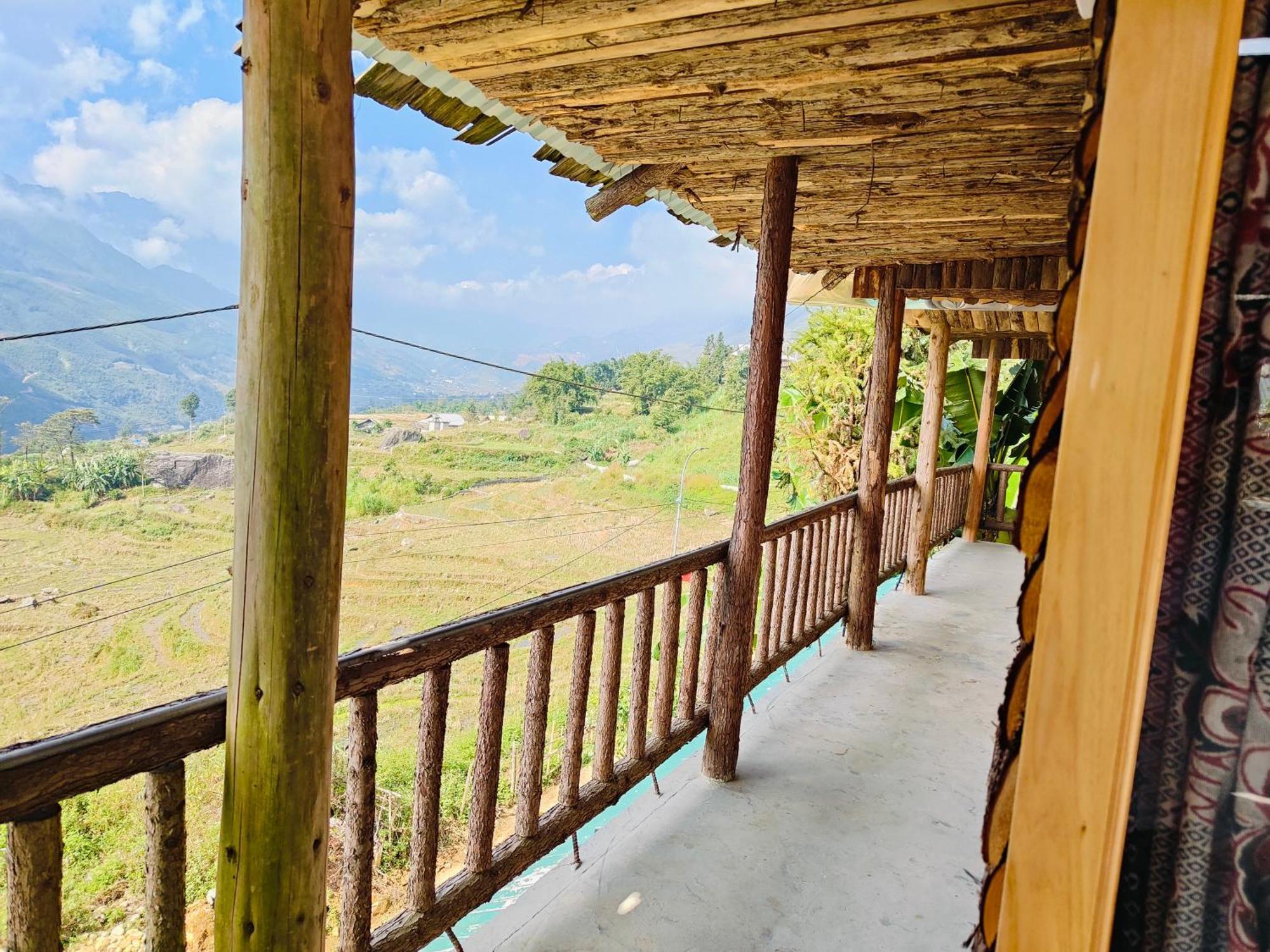 Hmong Wooden Home سابا الغرفة الصورة