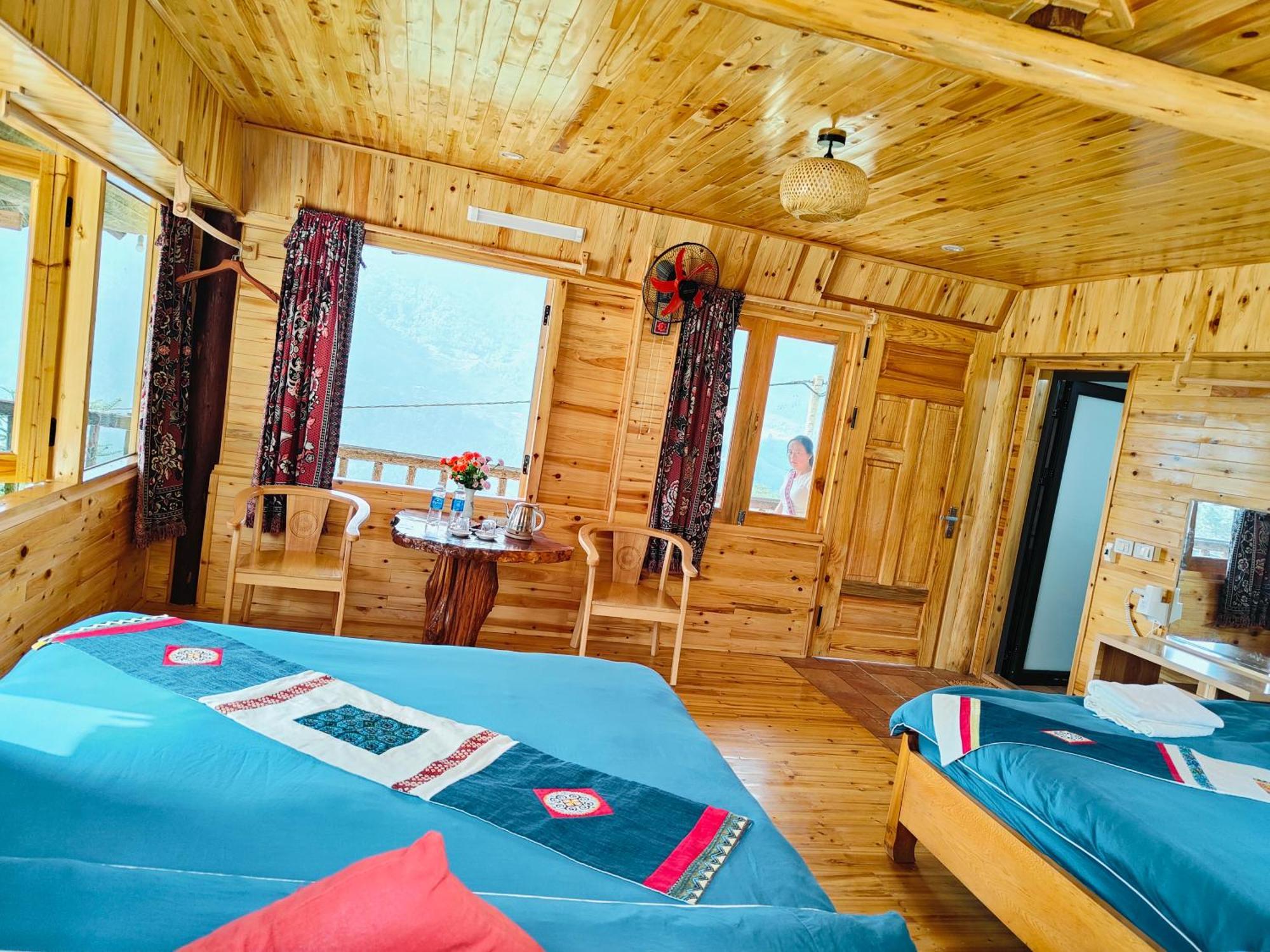 Hmong Wooden Home سابا الغرفة الصورة